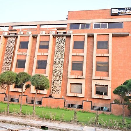 The Dwelling Inn Greater Noida Exterior foto
